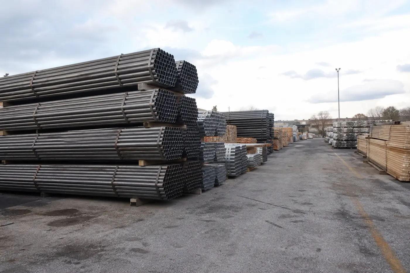 Industrial procurement and logistics coordination